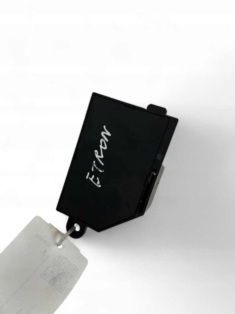 Audi e-tron 2021 модуль / блок управления система запуска бесключевого с Разборки