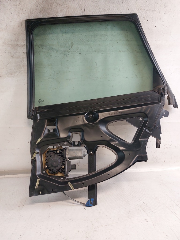 фото №8, Механизм стекло рамка правый задняя audi a3 8l