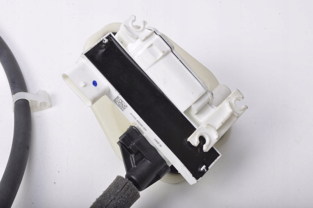 фото №10, Maserati levante замок дверь правый перед anglik