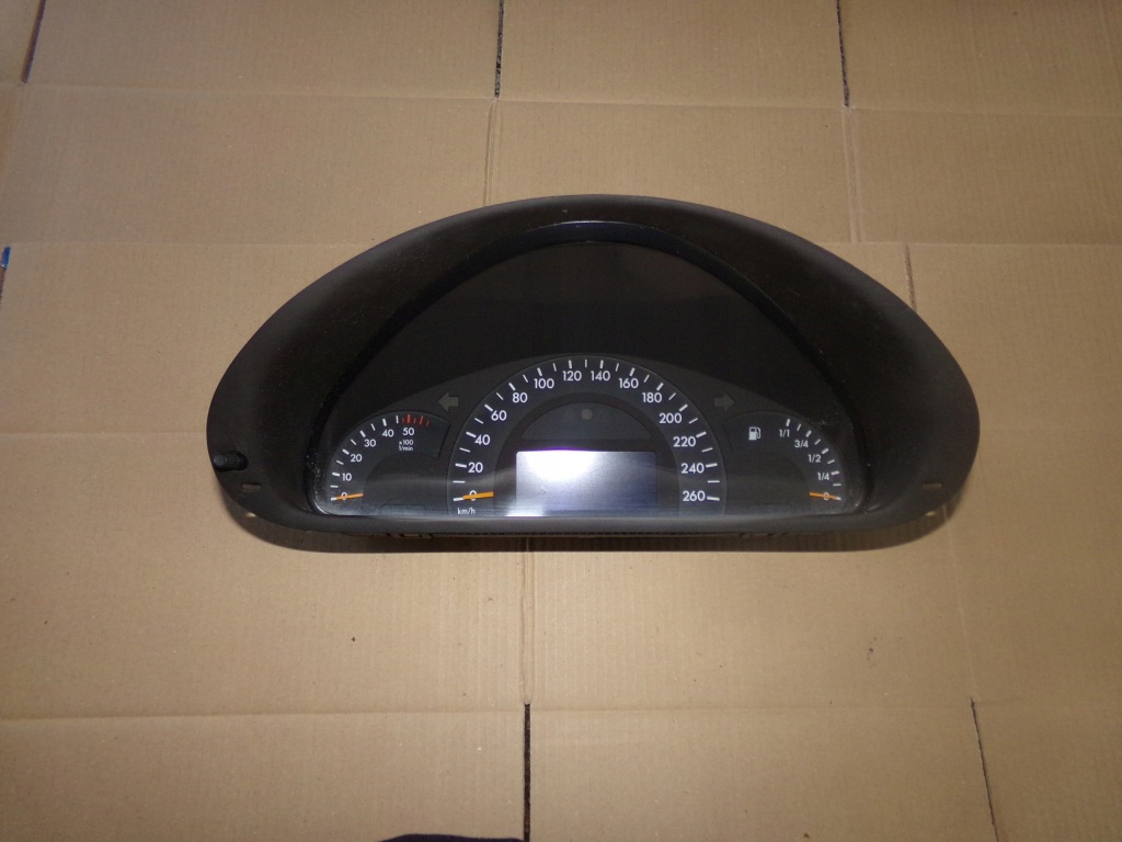 фото №1, Лічильник прилади автоматична коробка передач mercedes w203 2.2 cdi