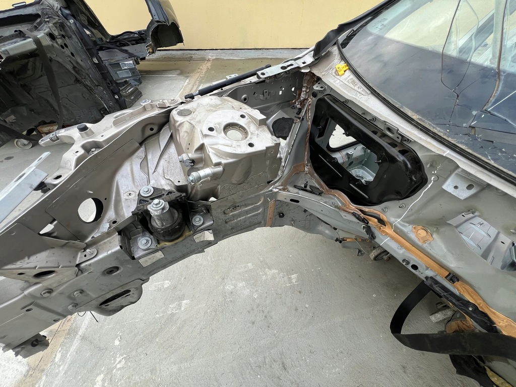 фото №8, 2023 volvo v90 cross country чверть передня