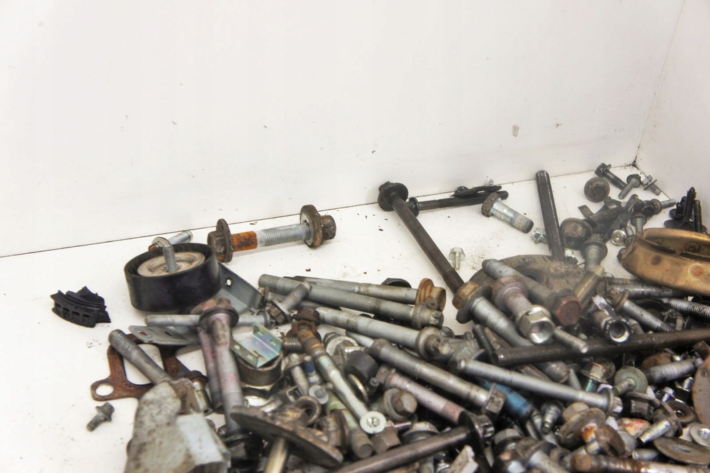 фото №4, Kx320 infiniti q50 болты гайки прокладки 15kg