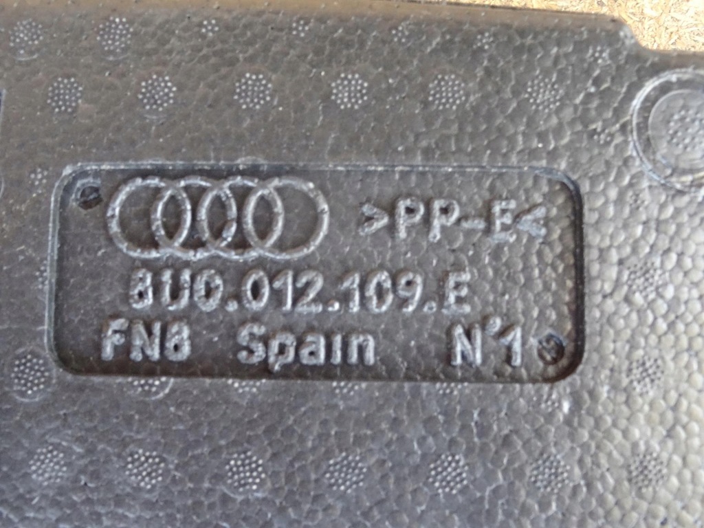 фото №10, Audi q3 rsq3 8u 11-18 пінополістирол вкладиш багажника колеса запасного 8u0012109e