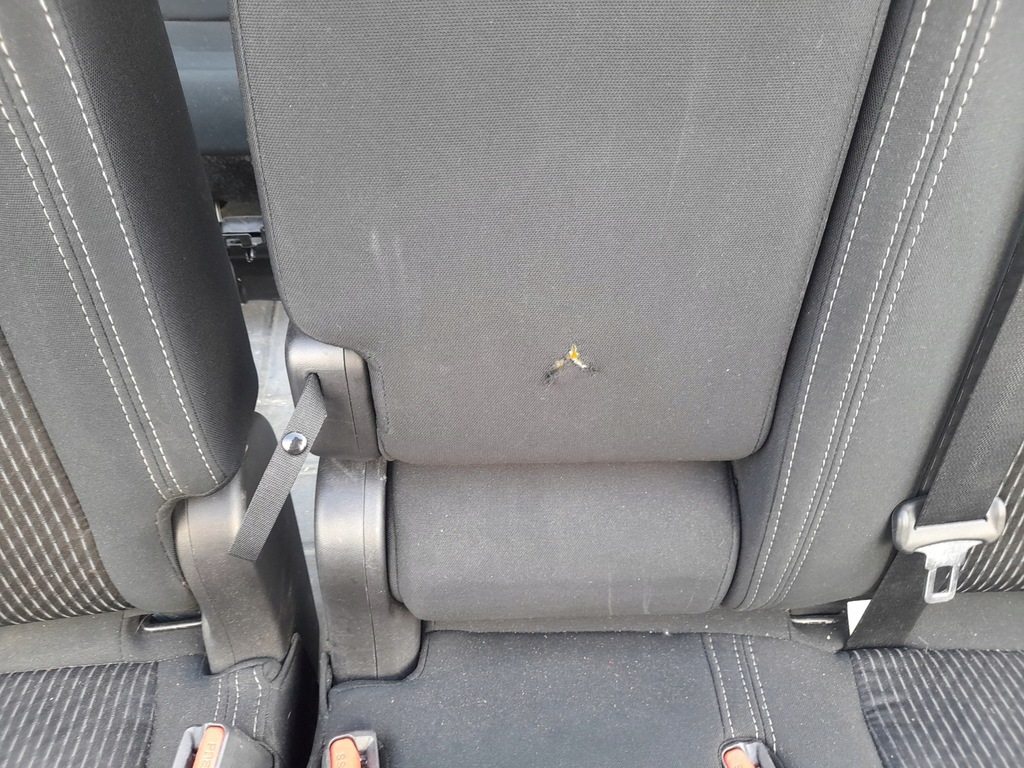 фото №11, Mitsubishi outlander iv 21- сиденья заднее сиденье 3 ряды usa