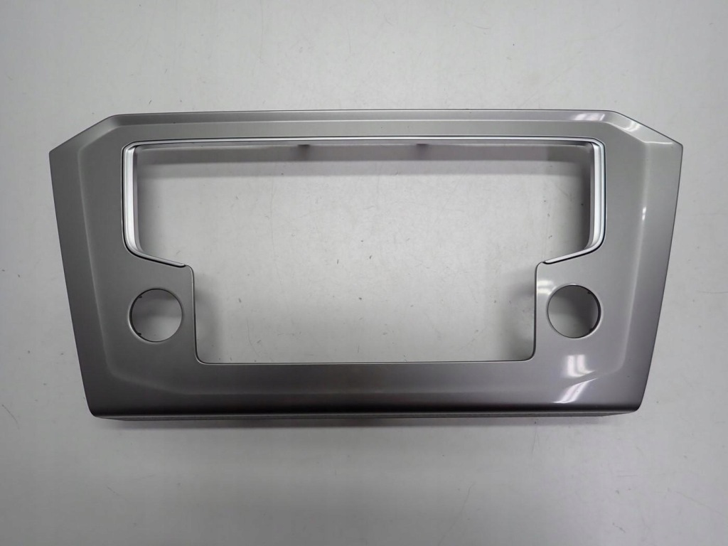 фото №1, Панель рамка защита радио панели консоли europa 3g1858069e vw passat b8 17r