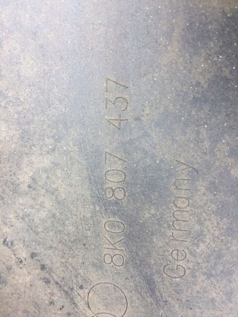 Audi a4 b8 бампер передний решётка радиатора перед решётка радиатора lz5a с Разборки