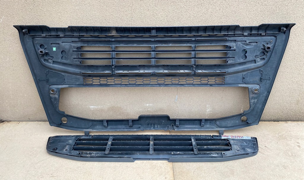 фото №3, Решітка радіатора решітка радіатора volvo fm fmx 84575371