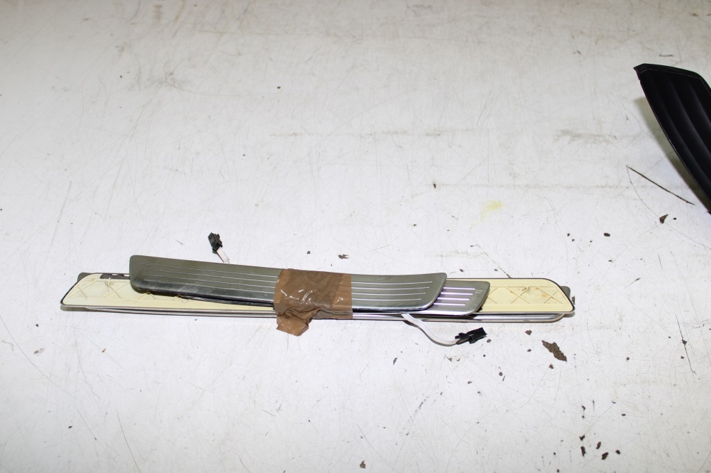 фото №4, Накладки пороговые хром подсвечиваемые mercedes gl x166 комплект q166