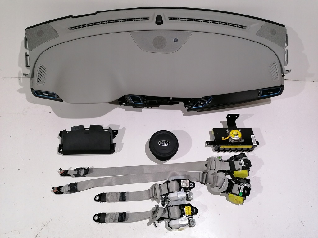 фото №1, Kia niro приборная панель консоль подушка безопасности подушки безопасности ремни оригинал демонтаж