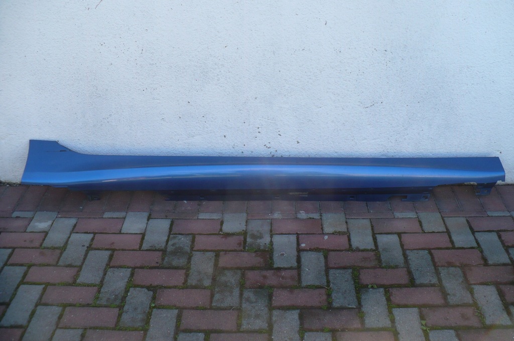 фото №1, Bmw 2 f46 m-pakiet - молдинг порог правая