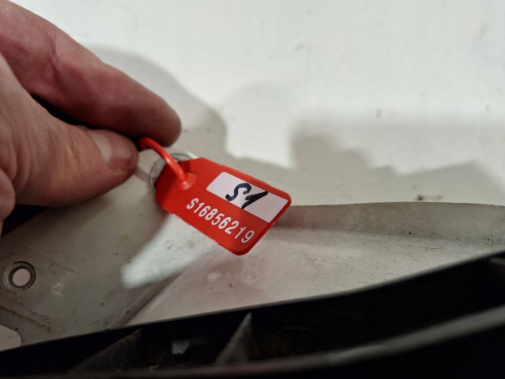 Крыло  перед правый  fiat 500l 12-17 с Разборки