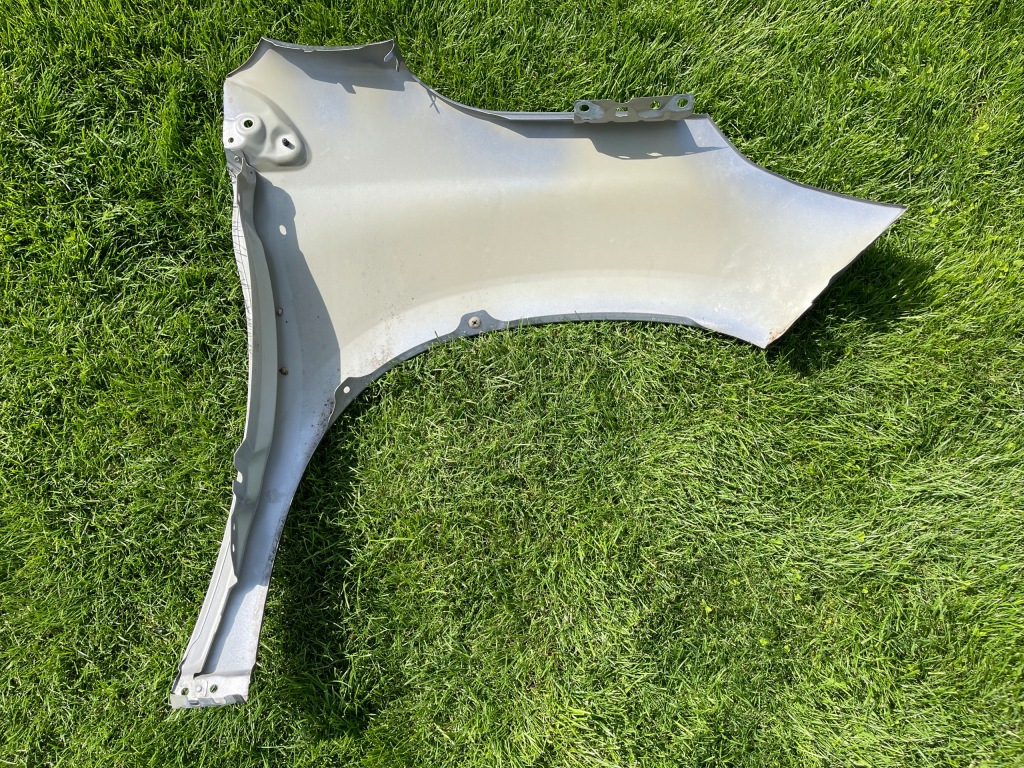 Peugeot 2008 13-19 крила передній перед ліва оригінал Зі Шроту