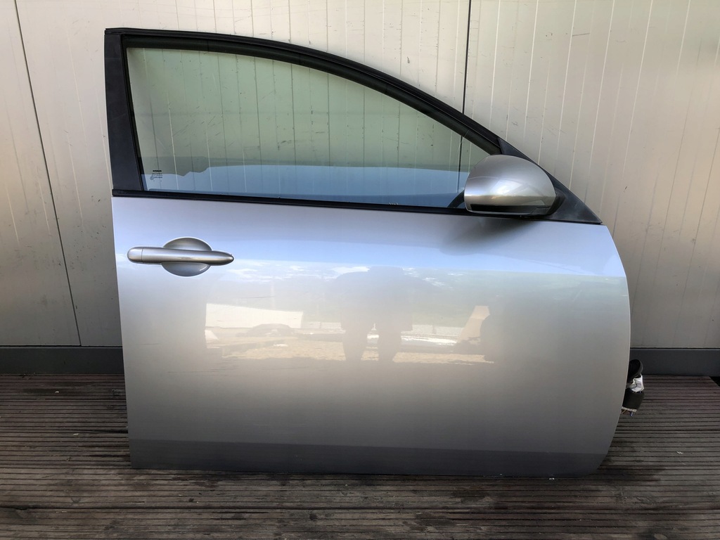 фото №1, Primera p12 hb дверь правый перед