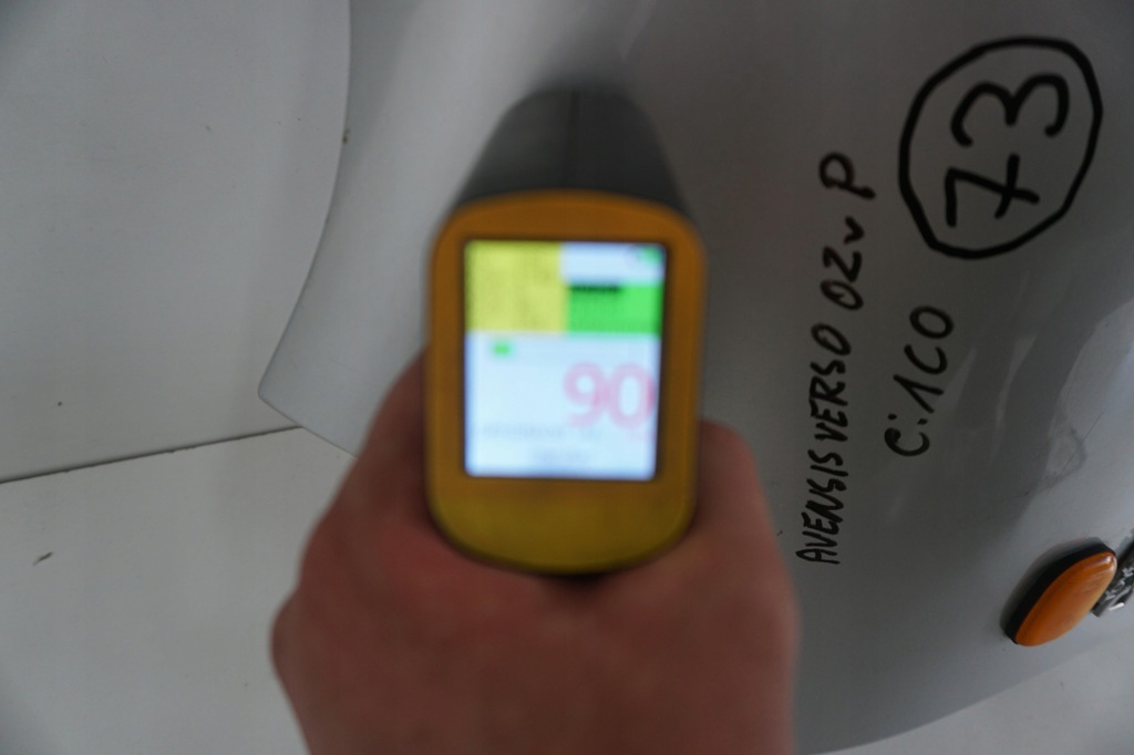 фото №13, Toyota avensis verso крыло правый передний 1c0