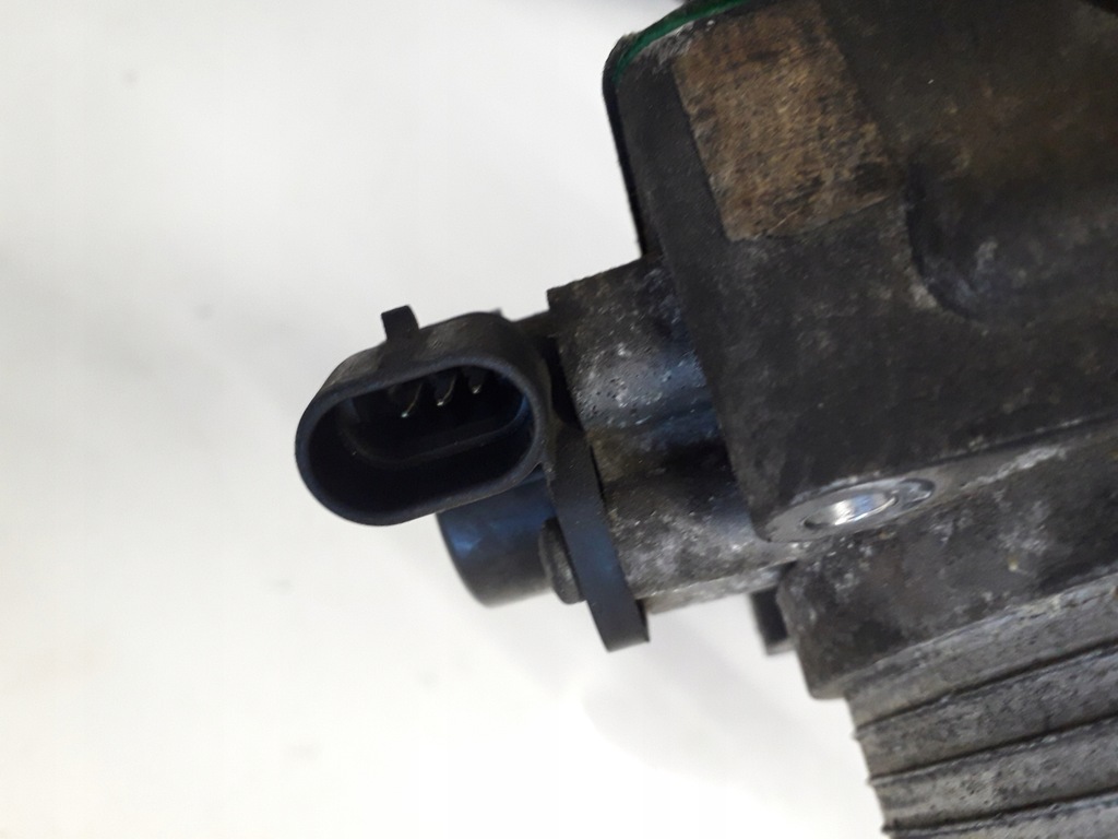 фото №6, Volvo v40 s40 95-04 1.8 бензин дроссельная заслонка 9186780