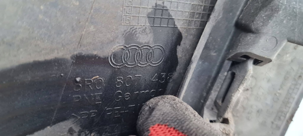 Q5 8r бампер перед передній комплектний  решітка  решітка радіатора 08-12r 8r0807438 Зі Шроту