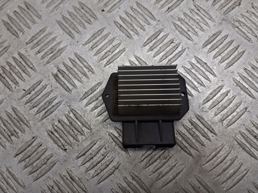 фото №1, Резистор вентилятор corolla verso 499300-2121