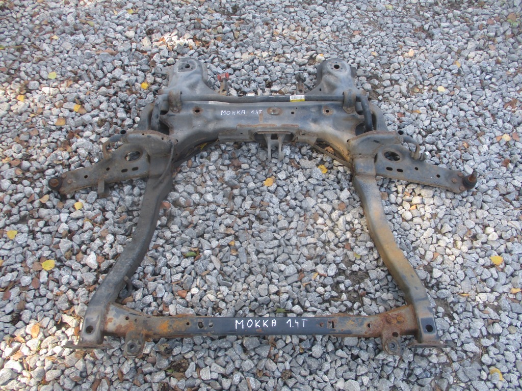 Купити Балка підвіска підрамник поперечина перед opel mokka 1.4 t turbo