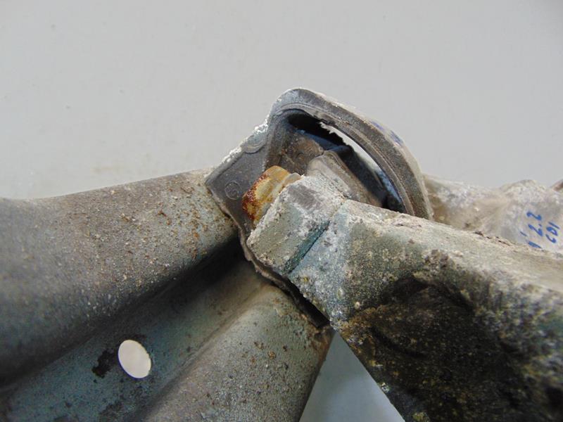 фото №7, Балка усилитель pod коробка передач w204 2.2 cdi