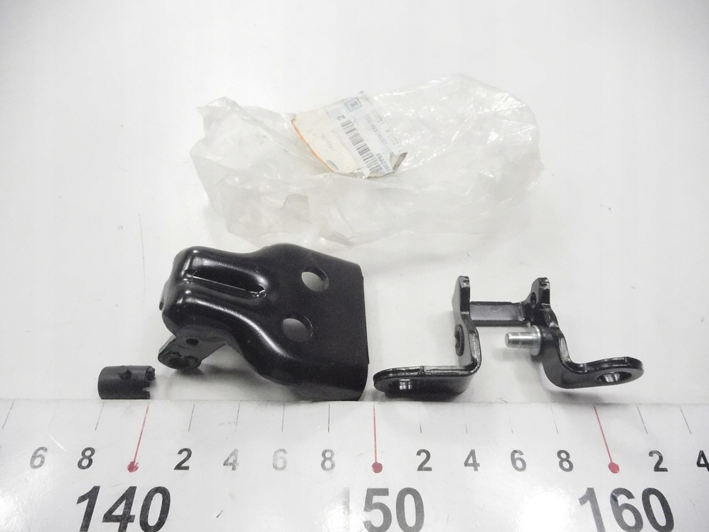 фото №11, Петля дверь правый перед ford fiesta 01-08 / fusion 01-12 оригинальный номер 1518390