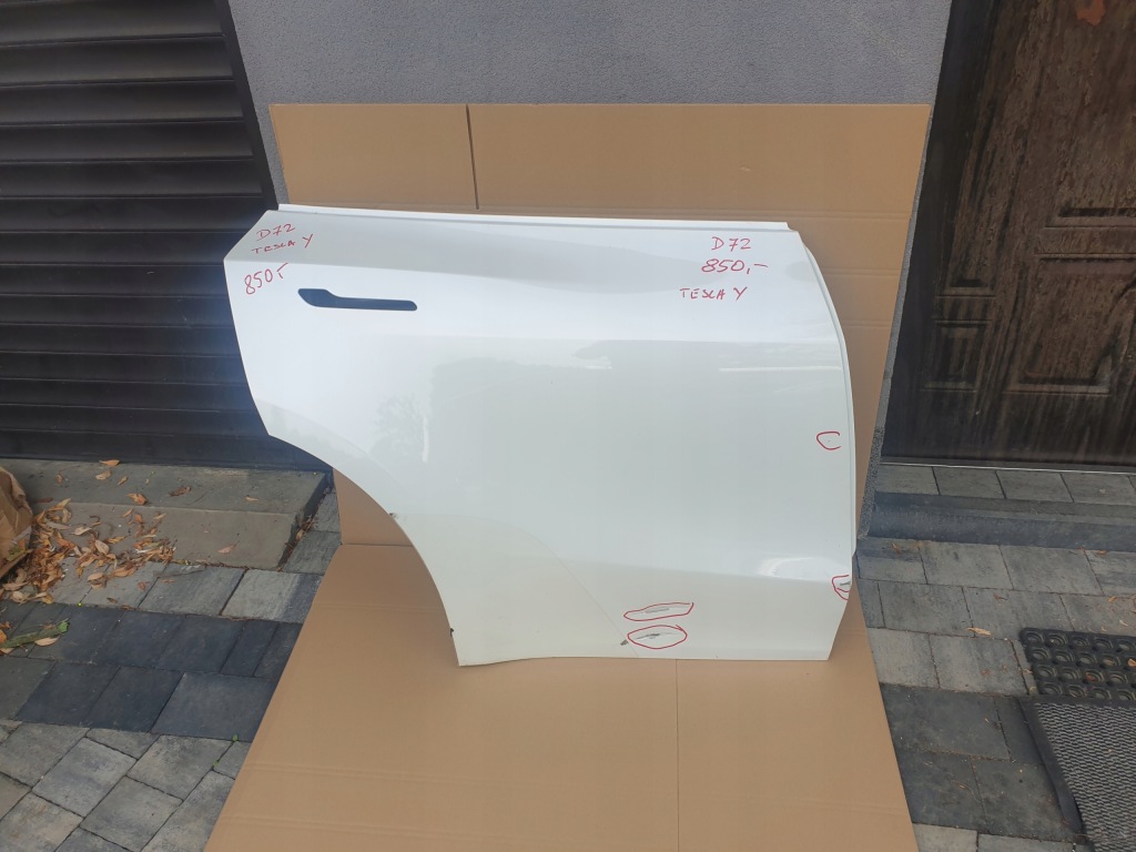 Купить Tesla model y 20- дверь задняя задняя правое