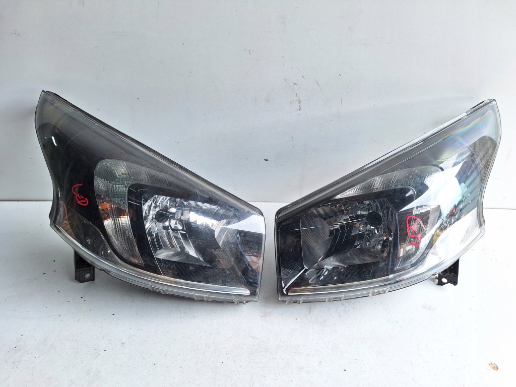 фото №1, Opel vivaro b 14-19 лампа права + led uk