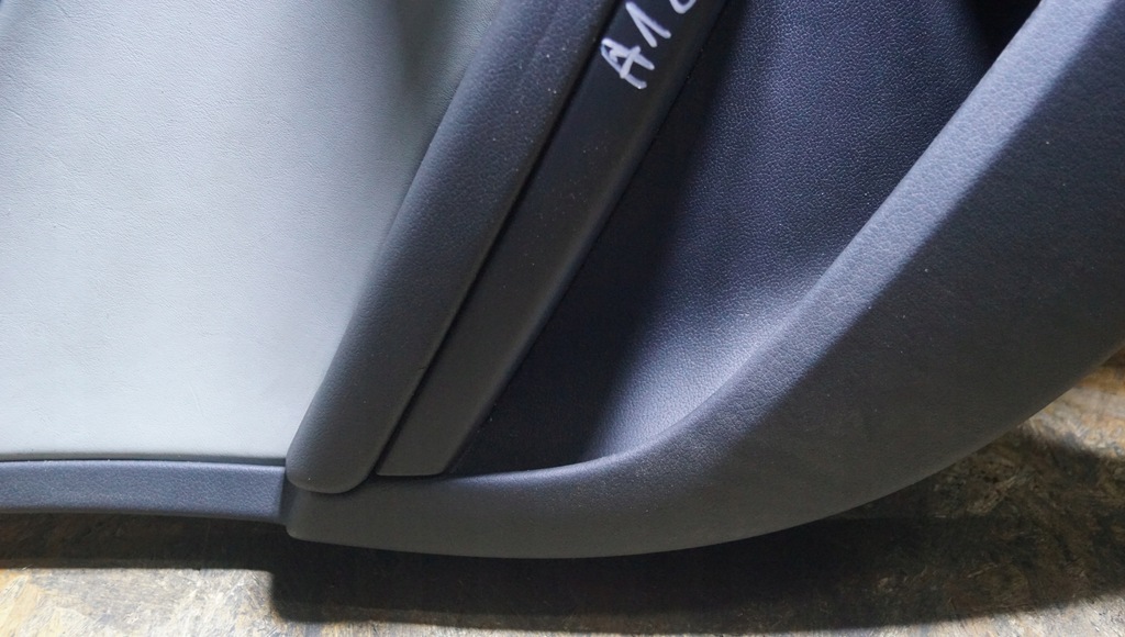 фото №4, Обшивка дверь левый задняя audi a5 s5 8t кожа