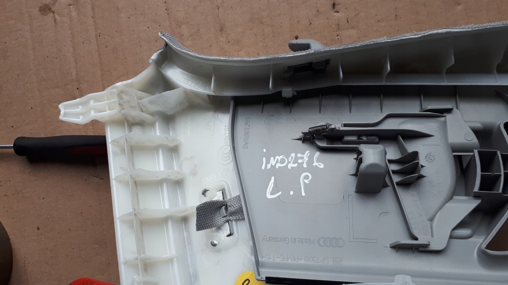 фото №11, A4 b9 8w защита обшивка стойка левый перед