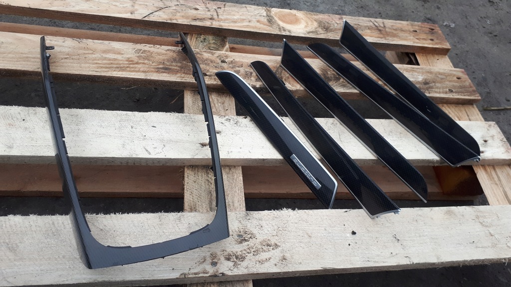 фото №1, S4 b8 lift a4 накладки декоры карбон дверь консоли