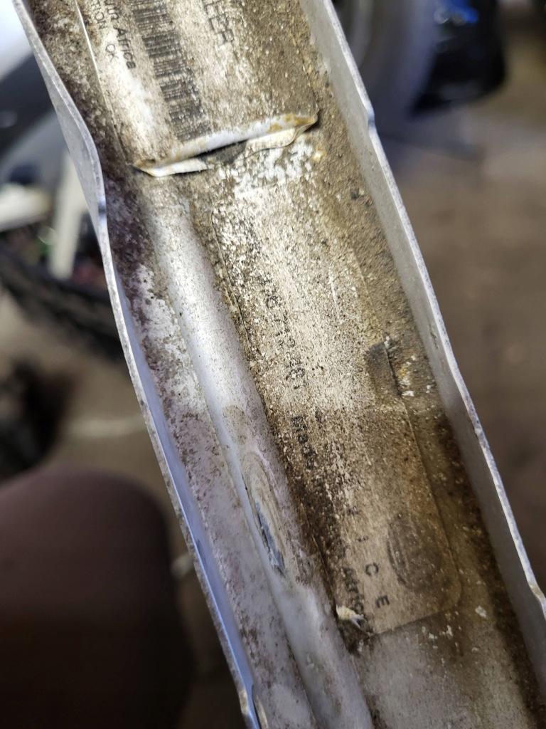 Радиатор воды bmw 5 e39 520i 2.0i в Украине