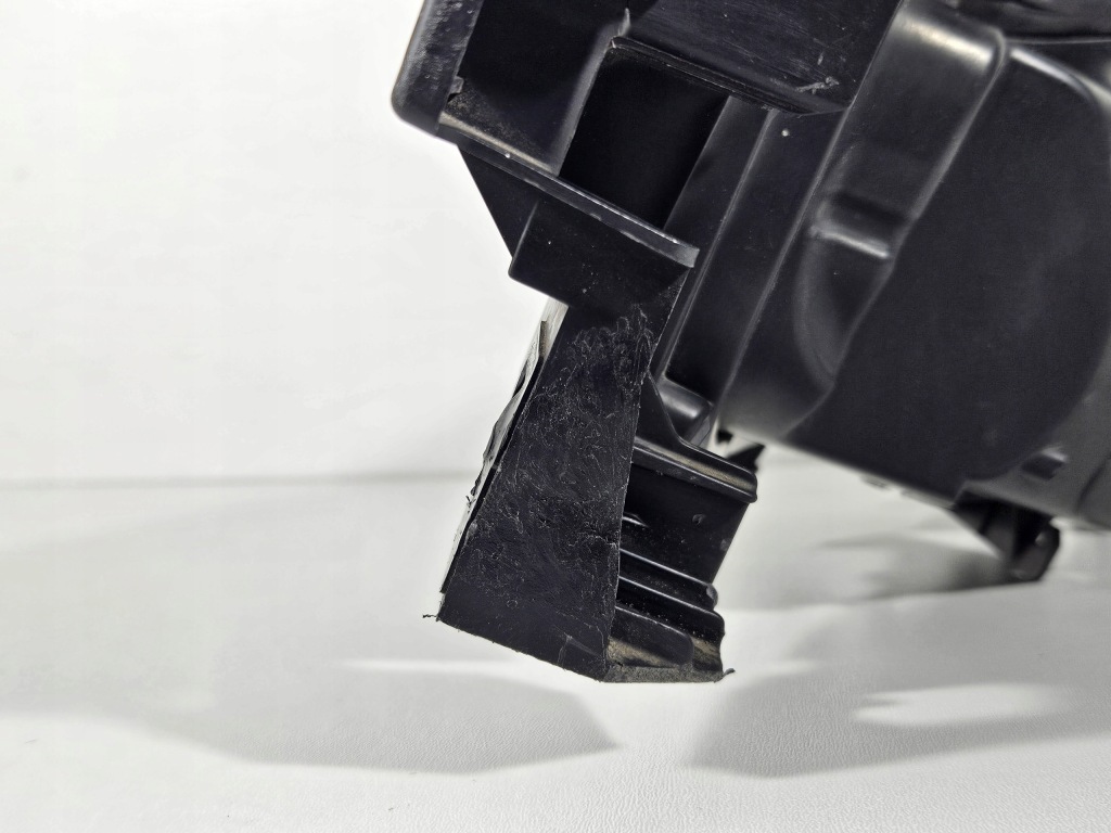 фото №12, Лампа права перед передня mazda 3 iii bm bn lift лінза cala eu