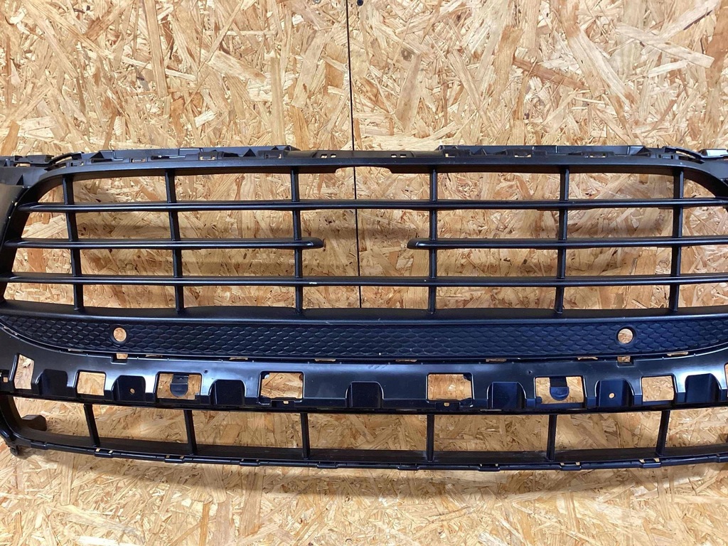 фото №7, Решітка середня czarna do porsche macan 95b 95b807683h1e0