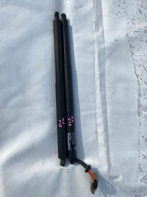 фото №1, Bmw x1 f48 амортизаторы амортизаторы крышки задняя комплект