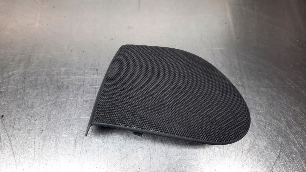 фото №1, Захист динаміка ліва перед volvo v40 i 30813509