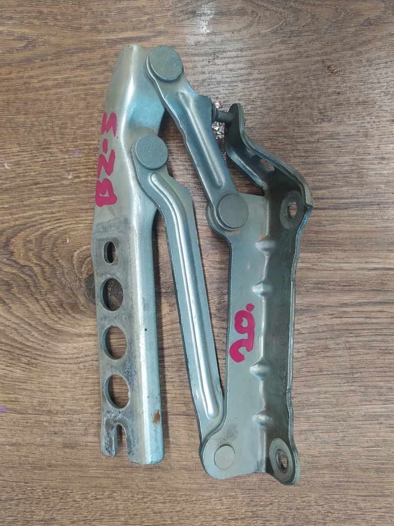 фото №1, Skoda fabia ii 2 лівий петля капот 5j0823301