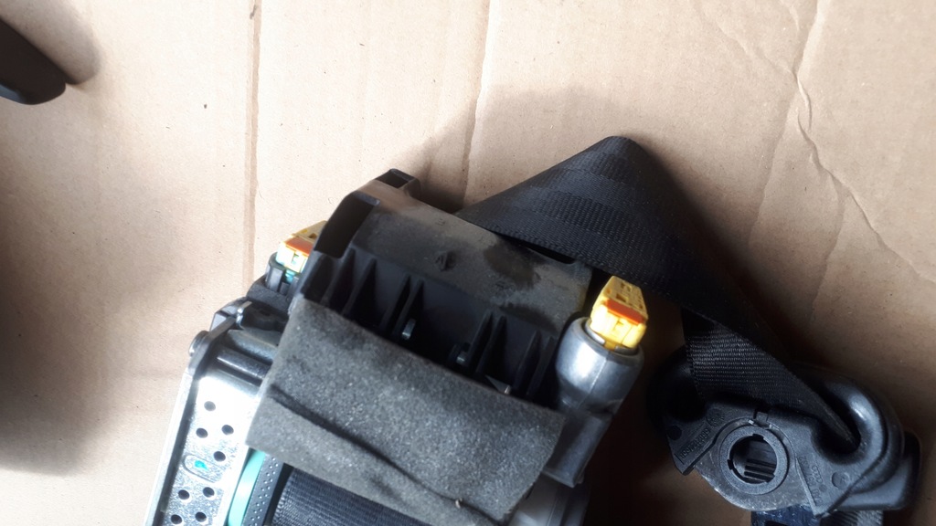 фото №7, S4 b8 lift a4 pas безопасности правый перед