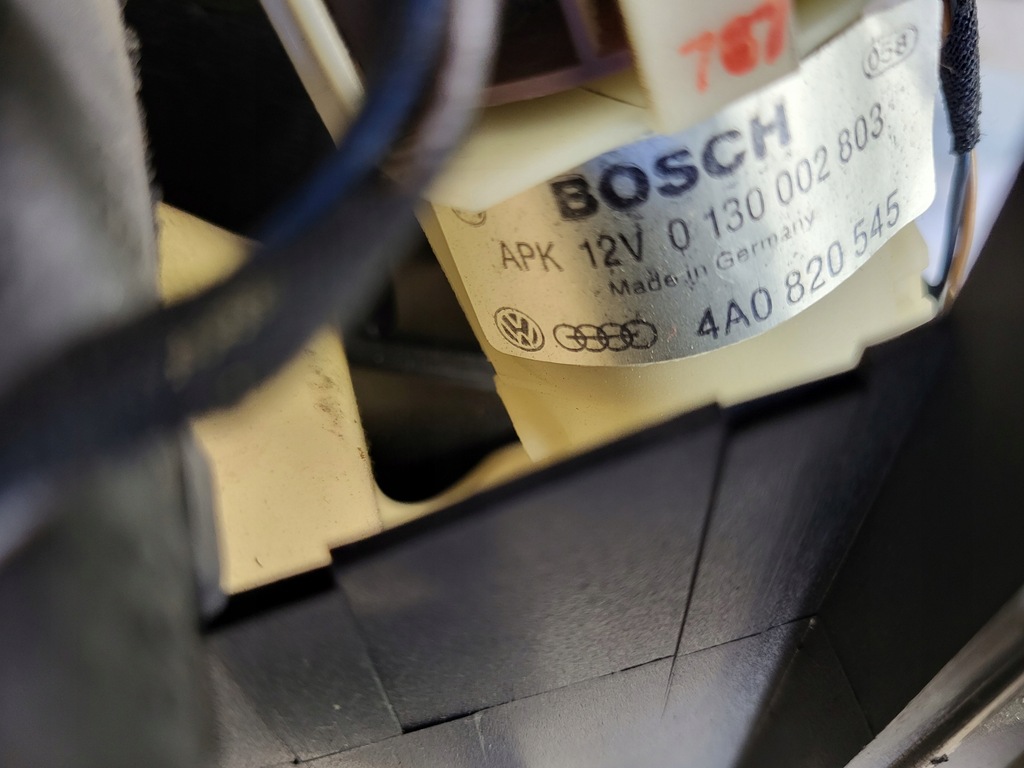 фото №12, Рама защита панель консоли центральной pod климатроник audi a3 8l оригинальный номер eu