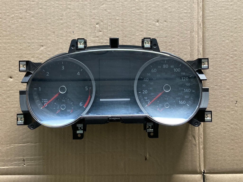 фото №1, Счетчик vw passat b8 дизель 3g0920951