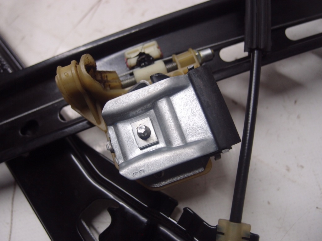 Купить Подъемник стекло правый перед mercedes e-klasa w238