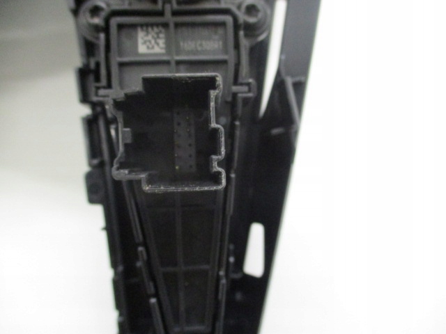 фото №15, Ford focus mk3 рамка панель кондиционера