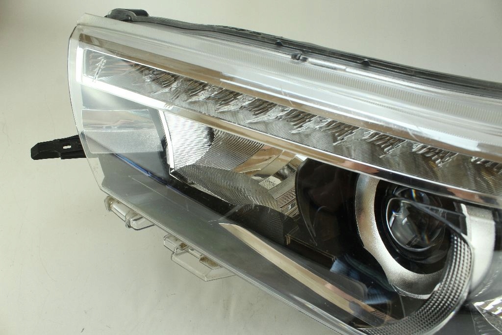 фото №3, Фара лівий перед toyota hilux 16- led