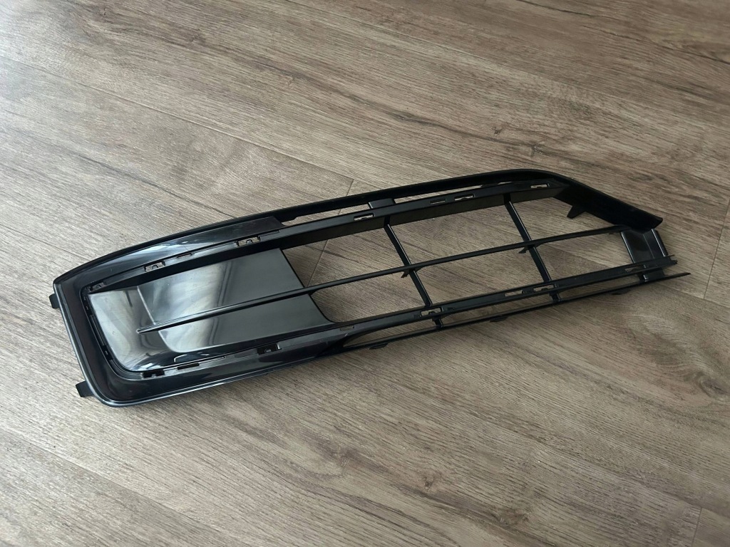 фото №1, Audi a8 d4 lift 2013-2017 решётка бампера перед правая bez радара 4h0 оригинальный номер