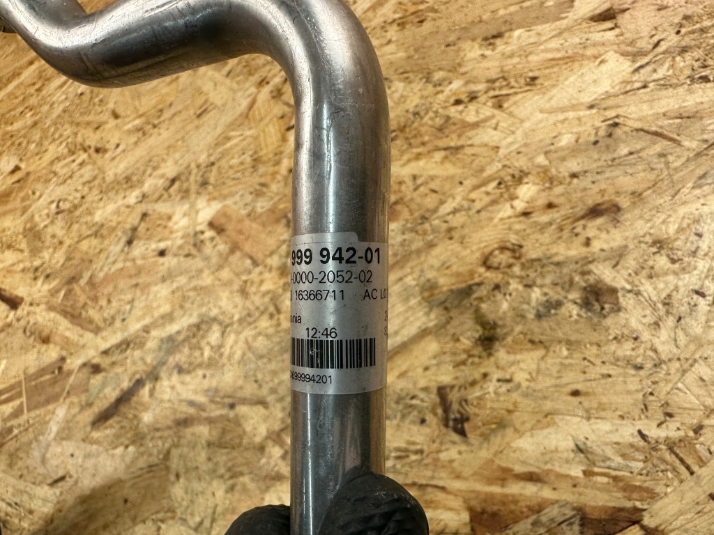 Пабтрубок  шланг труба кондиционера bmw f39 f40 f45 f46 f48 6999942 Доставка