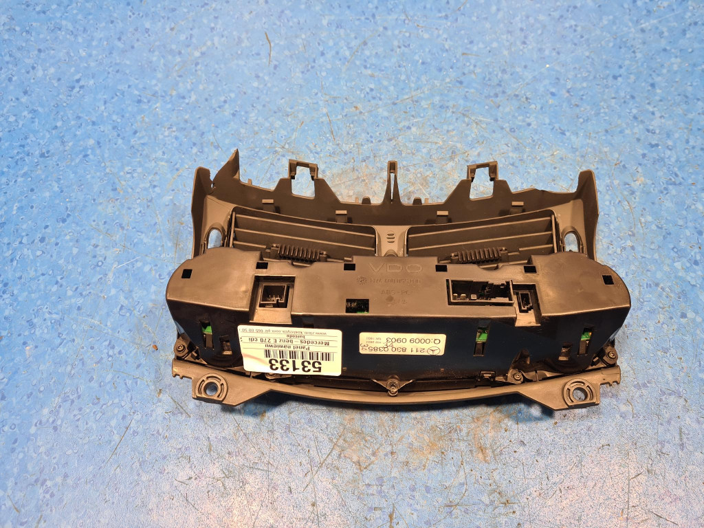 фото №5, Mercedes-benz w211 панель обдув 2118300385