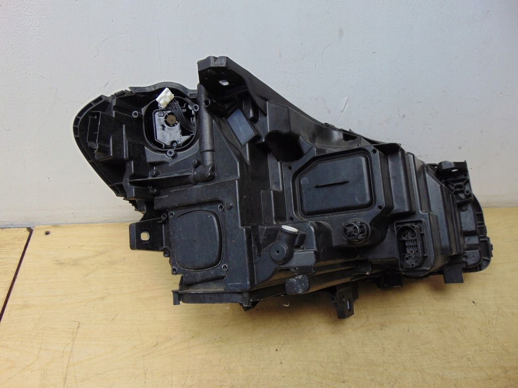 фото №11, Лампа левая перед mercedes w246 lift europa