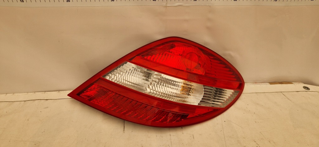 Купити Mercedes slk 171 лампа задня права