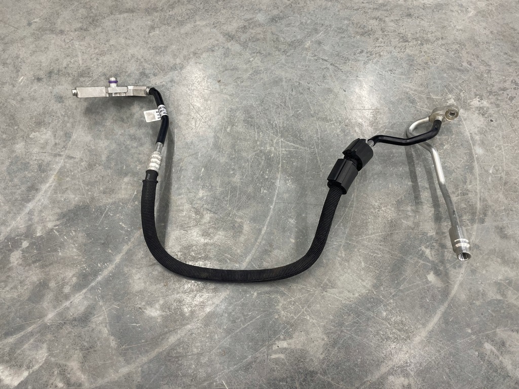 фото №1, Шланг кондиционера a6 a7 c8 оригинал 2tkm