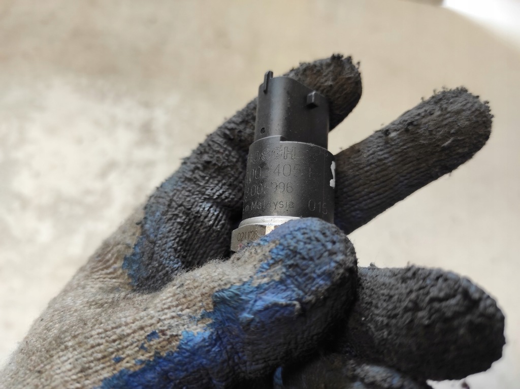 фото №5, Kia sorento 1 i 02- 2.5crdi датчик давления топлива 0281002405