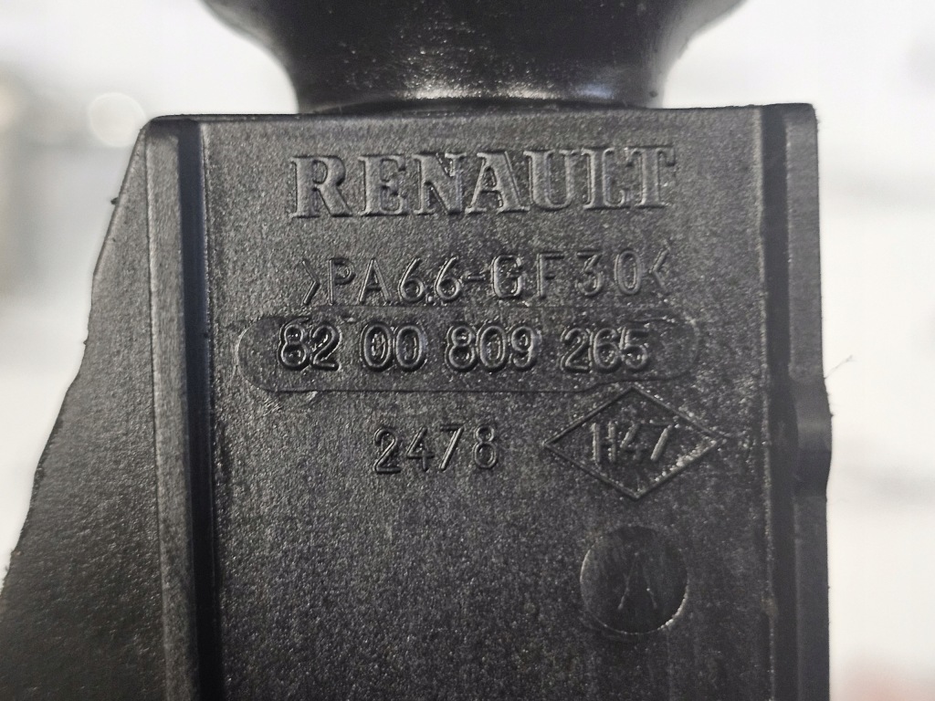 Trafic vivaro 2.0 dci m9r786 114km 12r щуп щуп масла 8200809265 в Украине