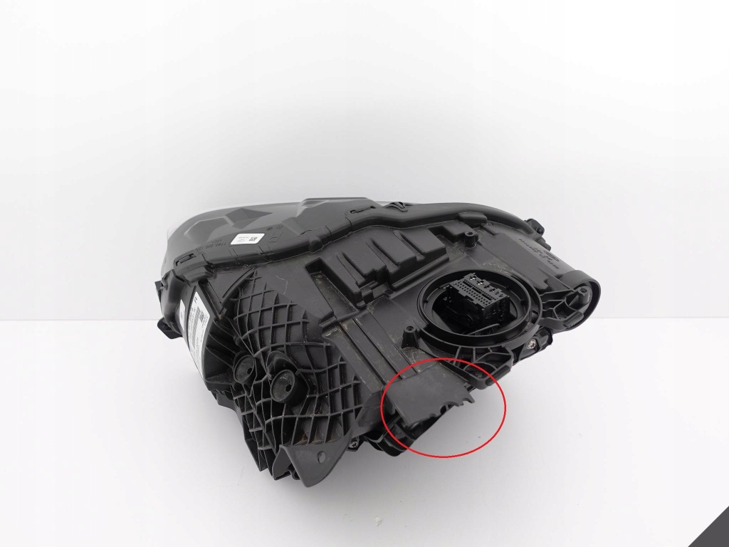 фото №6, Porsche taycan 9j1 лампа full led pdls+ права eu